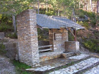 Fuente de La Losa Mala